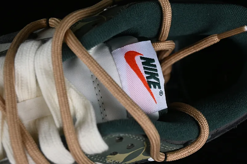 All Categories Nk SB Dunk Series Nk SB Dunk Low Low-top sneakers Nk Dunk Low Panda Prank Jungle Crossing-Lvye Fuyuan Rice brown green SB strap low-top casual sneakers FD0350-133